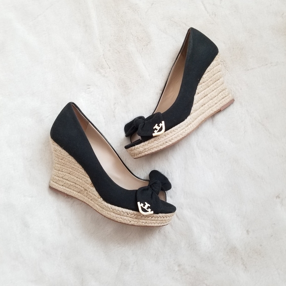 tory burch dory wedge